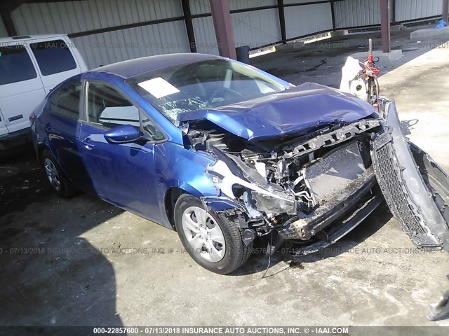 3KPFL4A72HE135603 - 2017 KIA FORTE LX/S BLUE photo 1