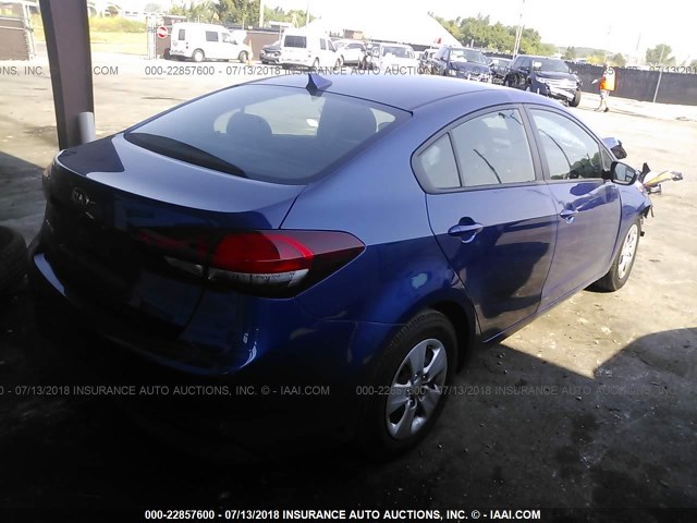 3KPFL4A72HE135603 - 2017 KIA FORTE LX/S BLUE photo 4