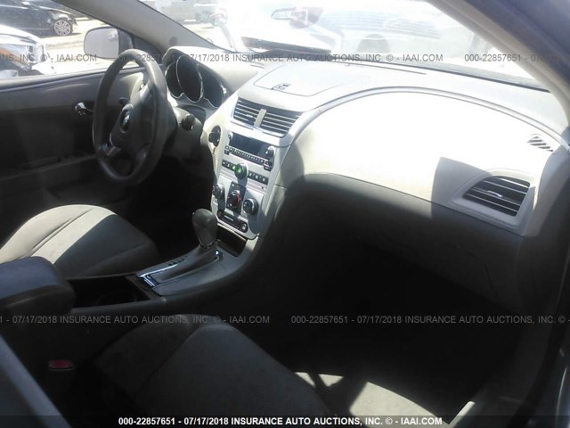 1G1ZG57K794237509 - 2009 CHEVROLET MALIBU LS Açıq mavi foto 5