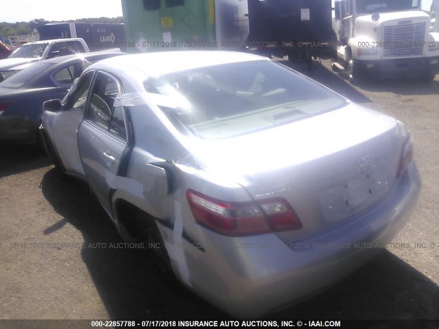 4T1BE46K07U641979 - 2007 TOYOTA CAMRY NEW GENERAT CE/LE/XLE/SE SILVER photo 3