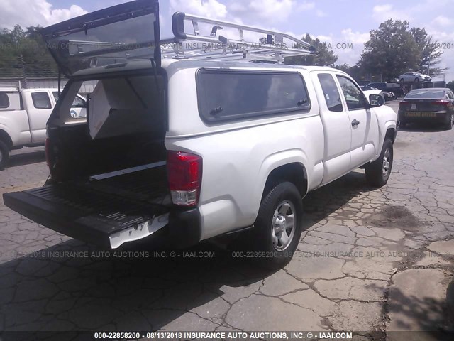 5TFRX5GN1HX084317 - 2017 TOYOTA TACOMA ACCESS CAB/SR/SR5 თეთრი ფოტო 4