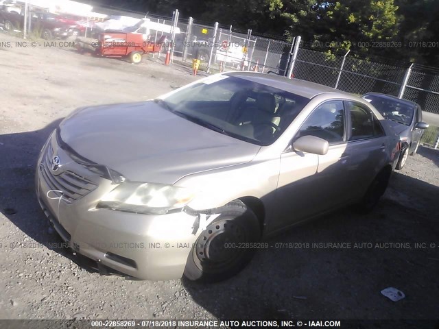 4T1BE46K57U015456 - 2007 TOYOTA CAMRY NEW GENERAT CE/LE/XLE/SE Champagne photo 2