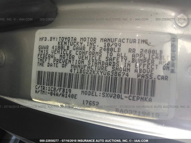 4T1BG22KXYU638674 - 2000 TOYOTA CAMRY CE/LE/XLE 银色 照片 9