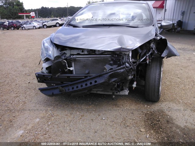 3N1CE2CP7HL375596 - 2017 NISSAN VERSA NOTE S/S PLUS/SV/SL/SR Light Blue photo 6