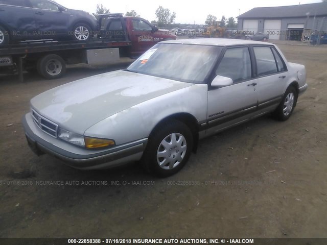 1G2HZ54C1JW279746 - 1988 PONTIAC BONNEVILLE SE SILVER photo 2