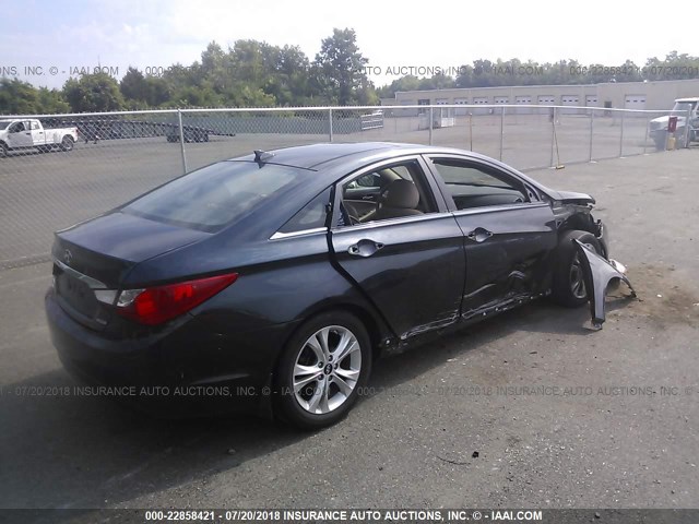 5NPEC4AC1DH524926 - 2013 HYUNDAI SONATA SE/LIMITED BLACK photo 4