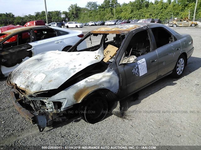 JT2BG22K8Y0477164 - 2000 TOYOTA CAMRY CE/LE/XLE GRAY photo 2