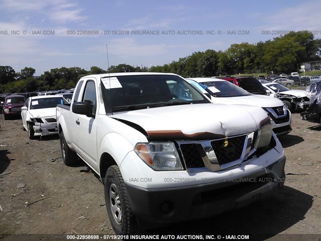 1N6BD06T15C428029 - 2005 NISSAN FRONTIER KING CAB XE WHITE photo 1