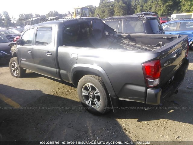 3TMDZ5BNXHM029334 - 2017 TOYOTA TACOMA DBL CAB/SR5/TRD SPORT/OR GRAY photo 3