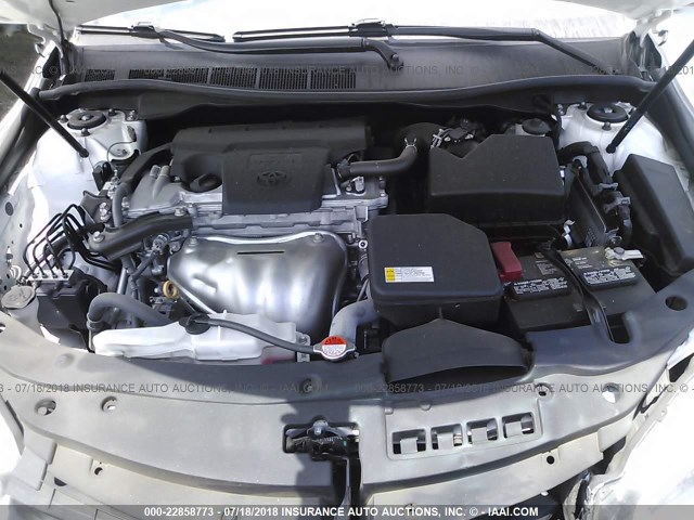 4T1BF1FK8GU247254 - 2016 TOYOTA CAMRY LE/XLE/SE/XSE WHITE photo 10