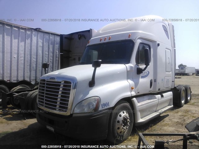 1FUJGLDR8BLAY1742 - 2011 FREIGHTLINER CASCADIA 125  Unknown photo 2