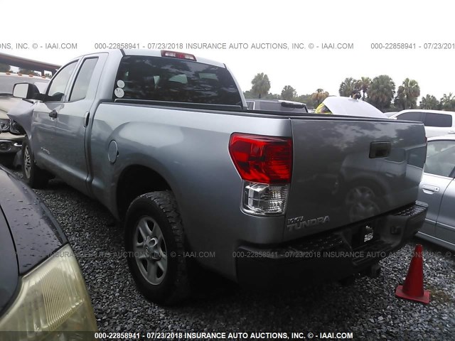 5TFRM5F15CX041390 - 2012 TOYOTA TUNDRA DOUBLE CAB SR5 GRAY photo 3