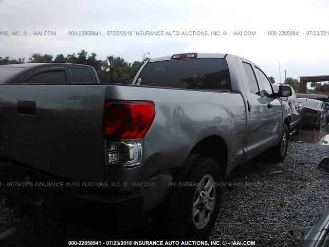 5TFRM5F15CX041390 - 2012 TOYOTA TUNDRA DOUBLE CAB SR5 GRAY photo 4