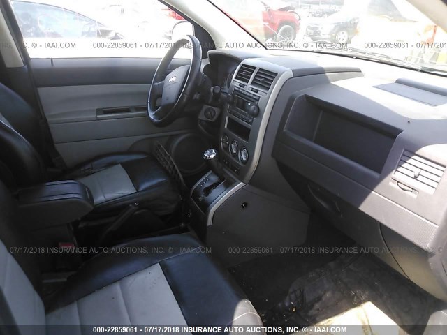 1J8FF57W47D142797 - 2007 JEEP COMPASS LIMITED BLUE photo 5