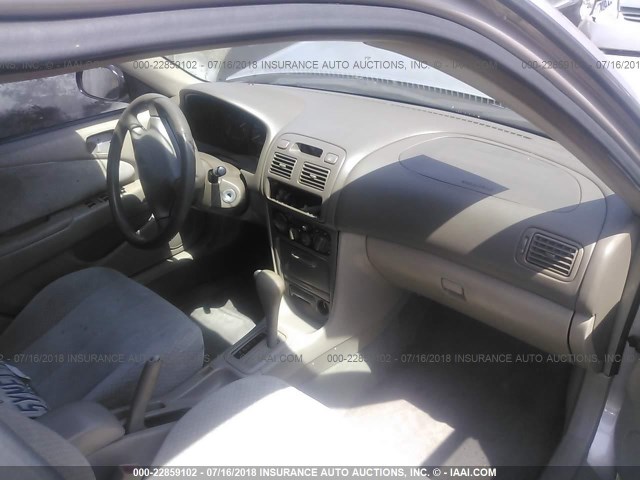 1NXBR12E0YZ310498 - 2000 TOYOTA COROLLA VE/CE/LE 棕色 照片 5