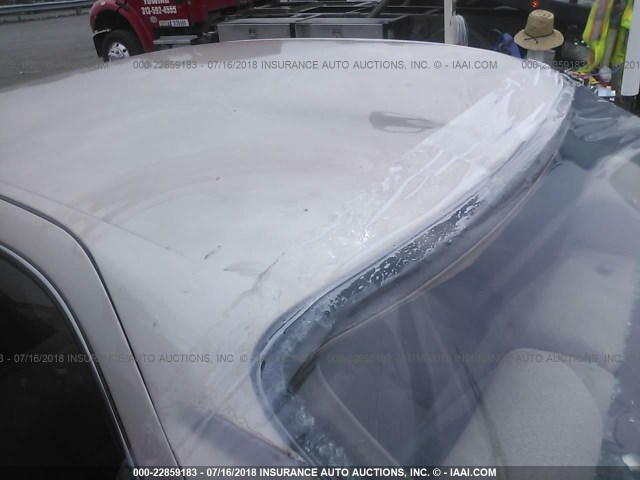 4T1BG22K51U805920 - 2001 TOYOTA CAMRY CE/LE/XLE 银色 照片 6