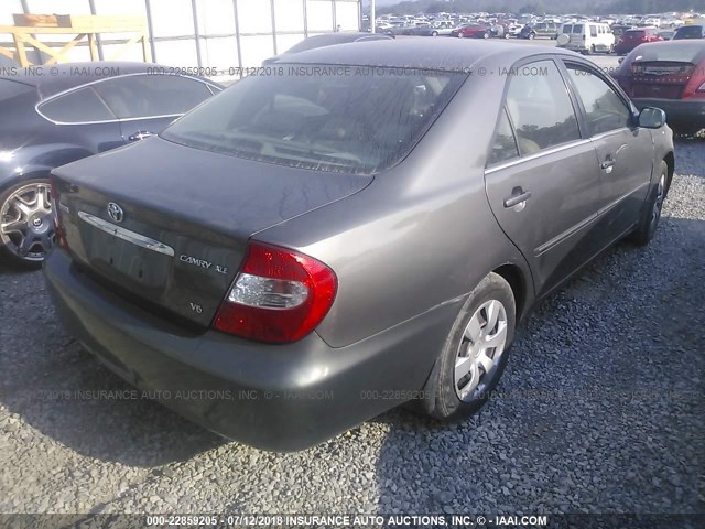 4T1BF32K22U515094 - 2002 TOYOTA CAMRY LE/XLE/SE ნაცრისფერი ფოტო 4