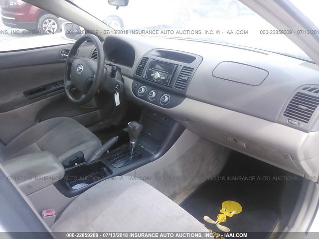 4T1BE32K66U676444 - 2006 TOYOTA CAMRY LE/XLE/SE თეთრი ფოტო 5