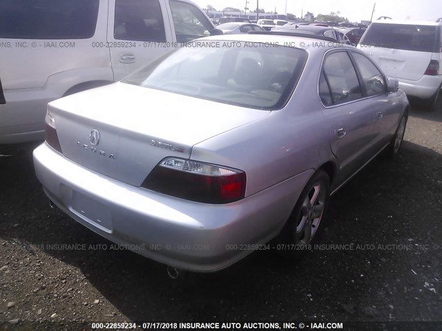 19UUA56802A057645 - 2002 ACURA 3.2TL TYPE-S SILVER photo 4