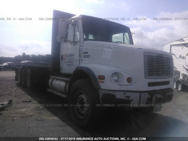 1FVMBGAS84HM34652 - 2004 FREIGHTLINER FL112  WHITE photo 1