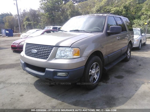 1FMRU15W73LC45374 - 2003 FORD EXPEDITION XLT Pewter photo 2