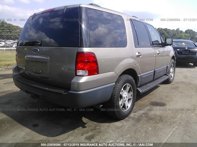 1FMRU15W73LC45374 - 2003 FORD EXPEDITION XLT Pewter photo 4