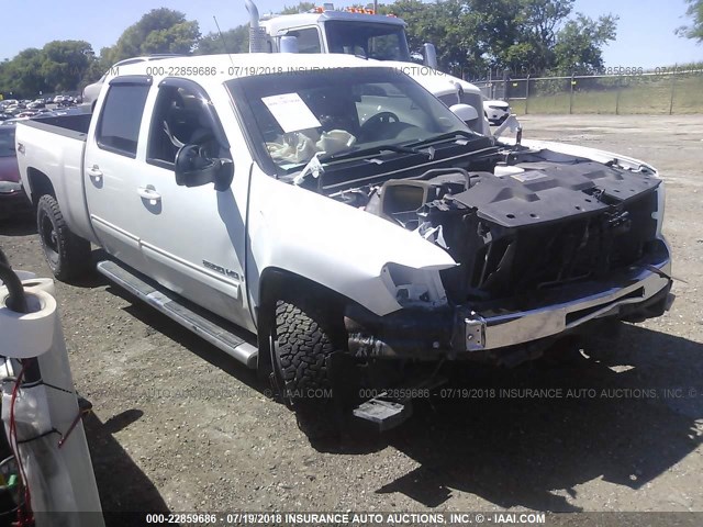 1GCHK63K09F131761 - 2009 CHEVROLET SILVERADO K2500 HEAVY DUTY LTZ WHITE photo 1