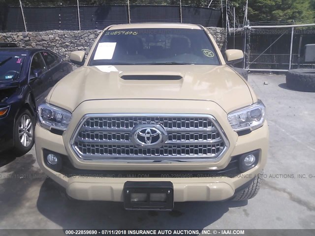 3TMDZ5BN3HM023004 - 2017 TOYOTA TACOMA DBL CAB/SR5/TRD SPORT/OR TAN photo 6