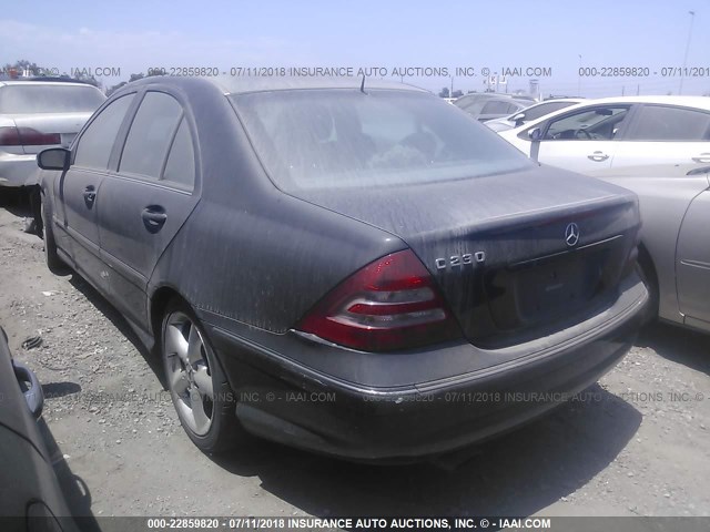 WDBRF52H26A856939 - 2006 MERCEDES-BENZ C GENERATION 2006 230 BLUE photo 3