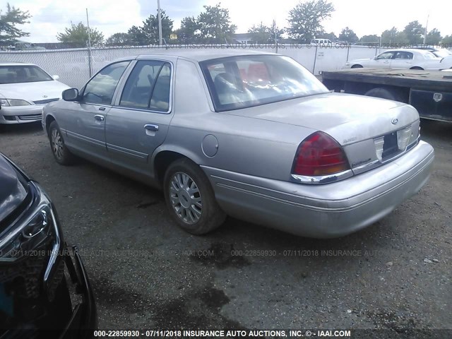 2FAFP74WX3X197624 - 2003 FORD CROWN VICTORIA LX GRAY photo 3