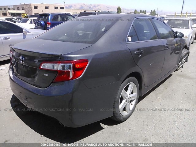 4T1BF1FK2EU828651 - 2014 TOYOTA CAMRY L/SE/LE/XLE ნაცრისფერი ფოტო 4