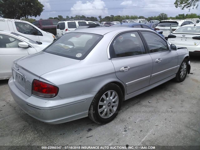 KMHWF35H04A971861 - 2004 HYUNDAI SONATA GLS/LX SILVER photo 4