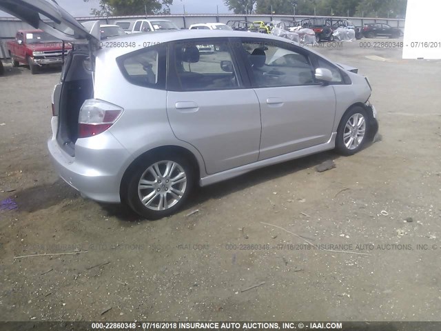 JHMGE8H56BC026245 - 2011 HONDA FIT SPORT SILVER photo 4