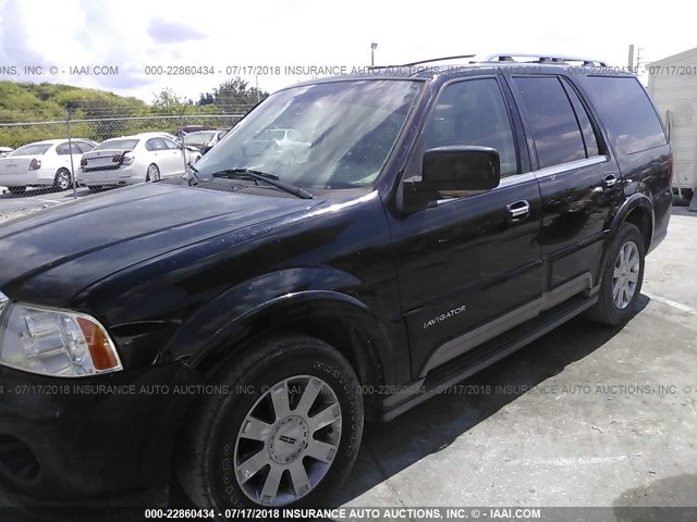 5LMFU27R03LJ46943 - 2003 LINCOLN NAVIGATOR 黑色 照片 2