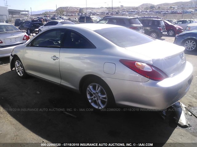 4T1CE38P26U581810 - 2006 TOYOTA CAMRY SOLARA SE/SLE ვერცხლისფერი ფოტო 3