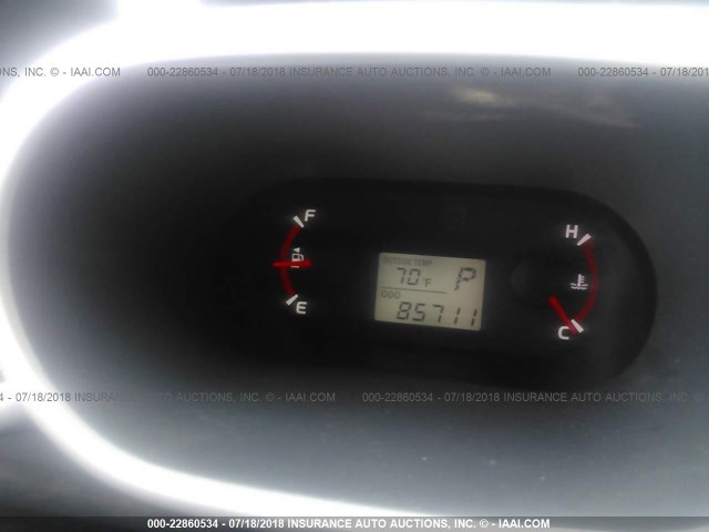 2T1KU4EE2AC414946 - 2010 TOYOTA COROLLA MATRIX  SILVER photo 7