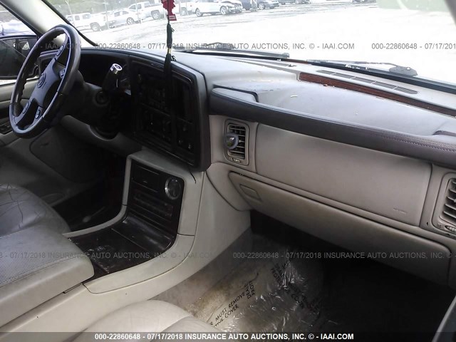 1GYEC63TX3R239135 - 2003 CADILLAC ESCALADE LUXURY كريمي صورة 5