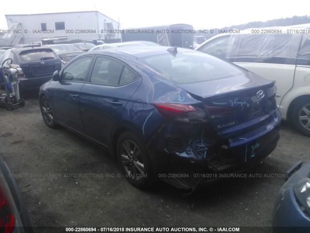 5NPD84LF5HH004822 - 2017 HYUNDAI ELANTRA SE/VALUE/LIMITED BLUE photo 3