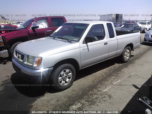 1N6DD26SXXC344466 - 1999 NISSAN FRONTIER KING CAB XE/KING CAB SE SILVER photo 2