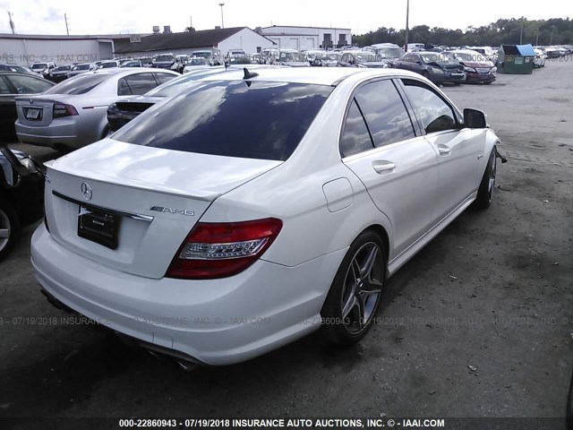 WDDGF77X38F174586 - 2008 MERCEDES-BENZ C 63 AMG WHITE photo 4