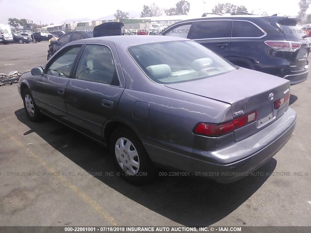 JT2BG22K9X0372390 - 1999 TOYOTA CAMRY LE/XLE 灰色 照片 3