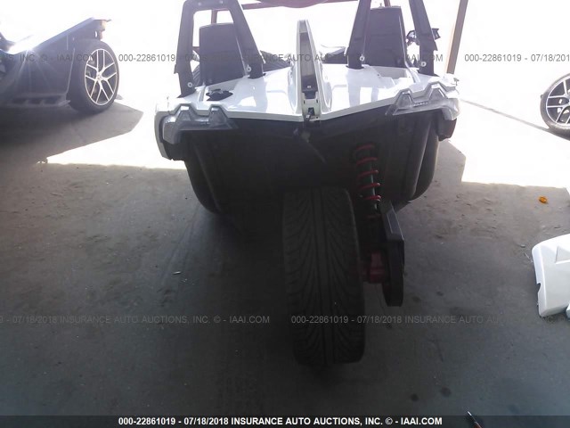 57XAAPFA4G7115168 - 2016 POLARIS SLINGSHOT SL WHITE photo 6