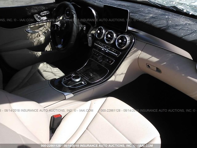 55SWF4JB3JU246557 - 2018 MERCEDES-BENZ C 300 WHITE photo 5
