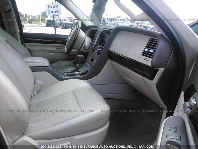 5LMEU88H64ZJ31527 - 2004 LINCOLN AVIATOR 香槟色 照片 5