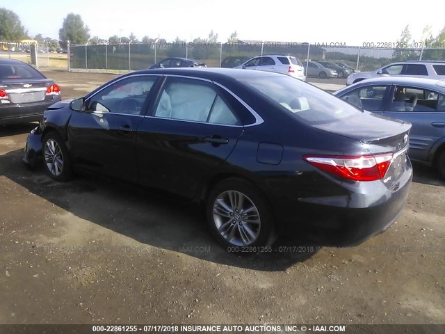 4T1BF1FK2GU135954 - 2016 TOYOTA CAMRY LE/XLE/SE/XSE Dark Blue photo 3