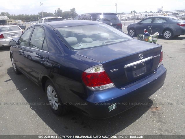 4T1BE30K25U091099 - 2005 TOYOTA CAMRY LE/XLE/SE Mavi foto 3