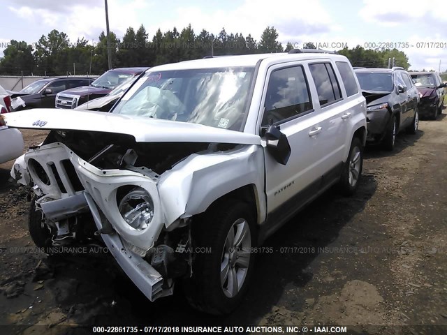 1J4NT4GB2BD260529 - 2011 JEEP PATRIOT LATITUDE WHITE photo 2