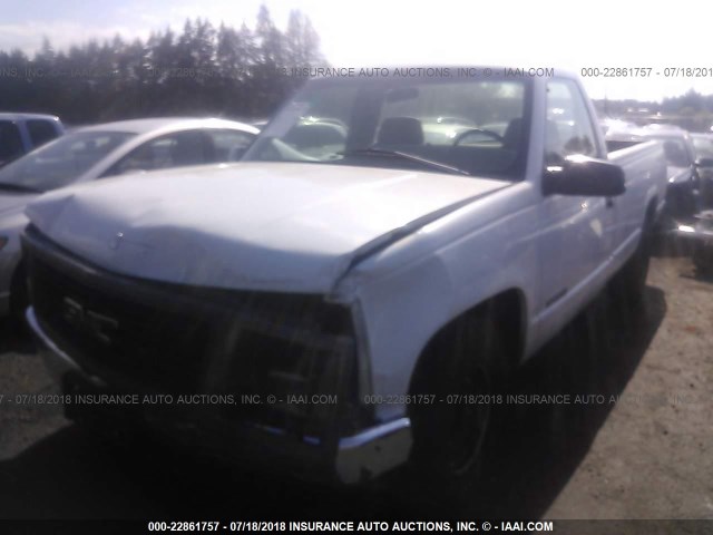 1GTEC14W4TZ524429 - 1996 GMC SIERRA C1500 WHITE photo 2