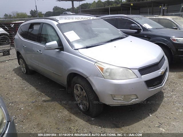 1GNER23D69S142190 - 2009 CHEVROLET TRAVERSE LT SILVER photo 1