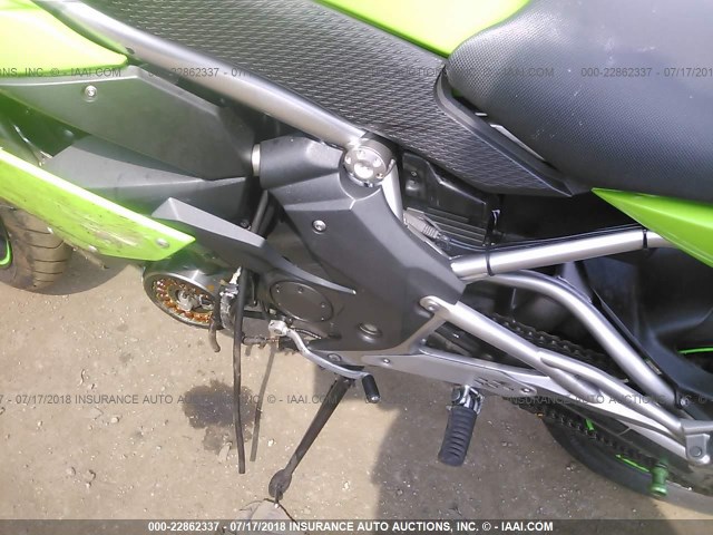 JKAEXEC189DA30286 - 2009 KAWASAKI EX650 C 绿色 照片 9